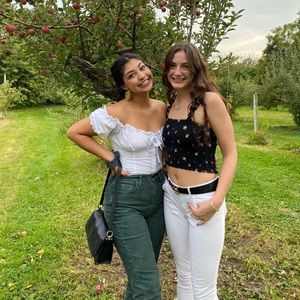 Meet your Posher, Anna